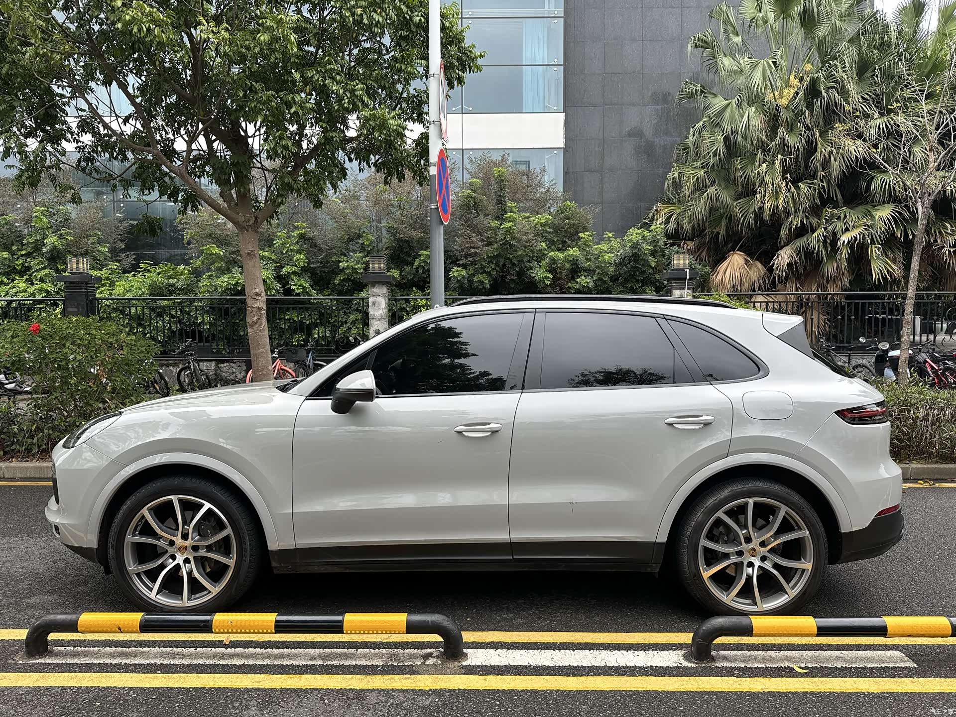 Porsche Cayenne, 2022 10