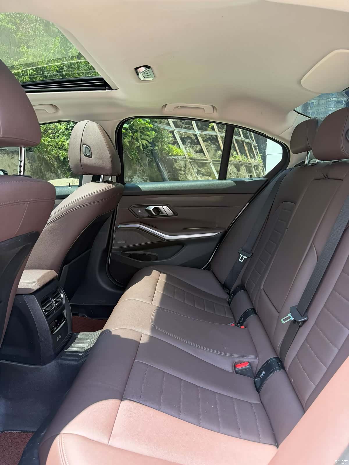 BMW 3 Series, 2021 все фото