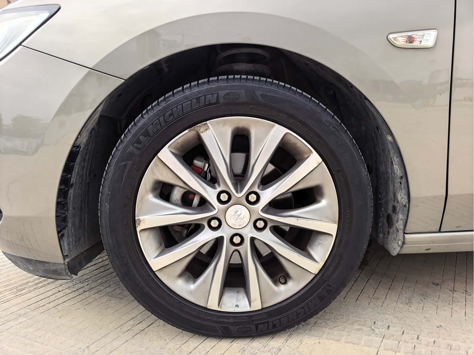 Buick GL6, 2019 4