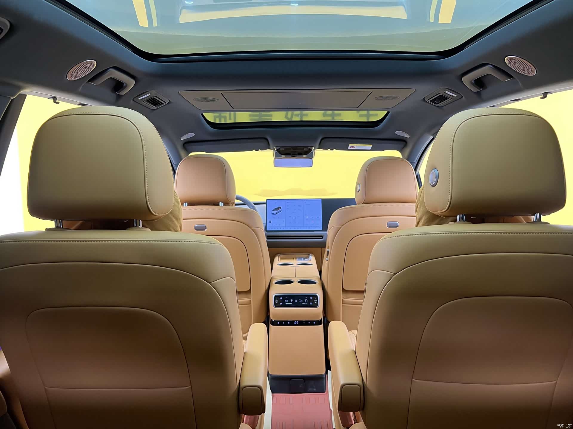 Li Auto i8, 2025 34