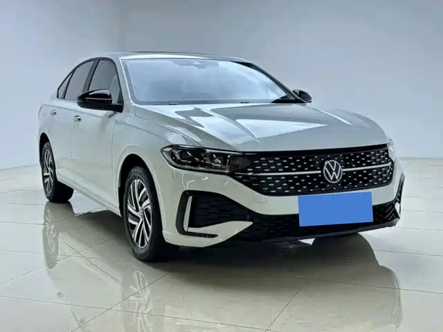 Volkswagen Lavida 2025 — купить из Китая под заказ