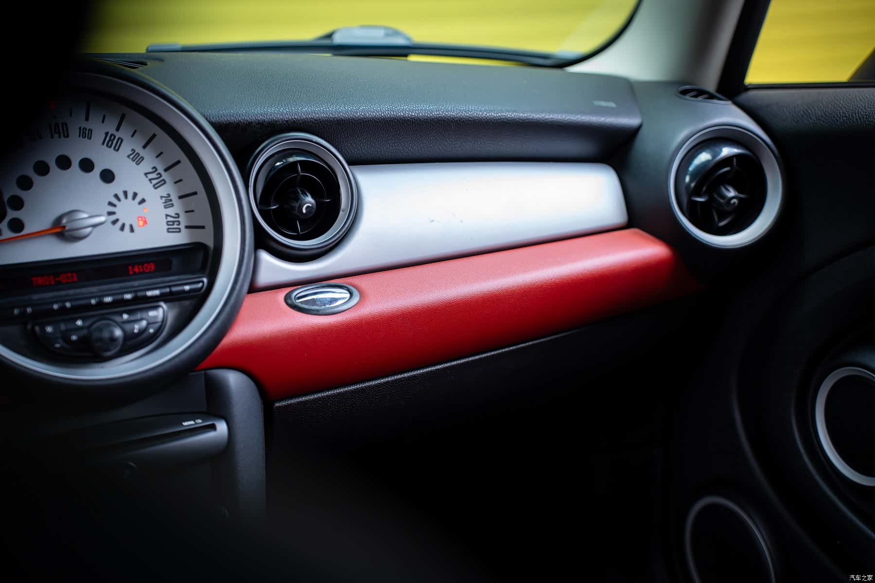 Mini Cooper, 2011 15