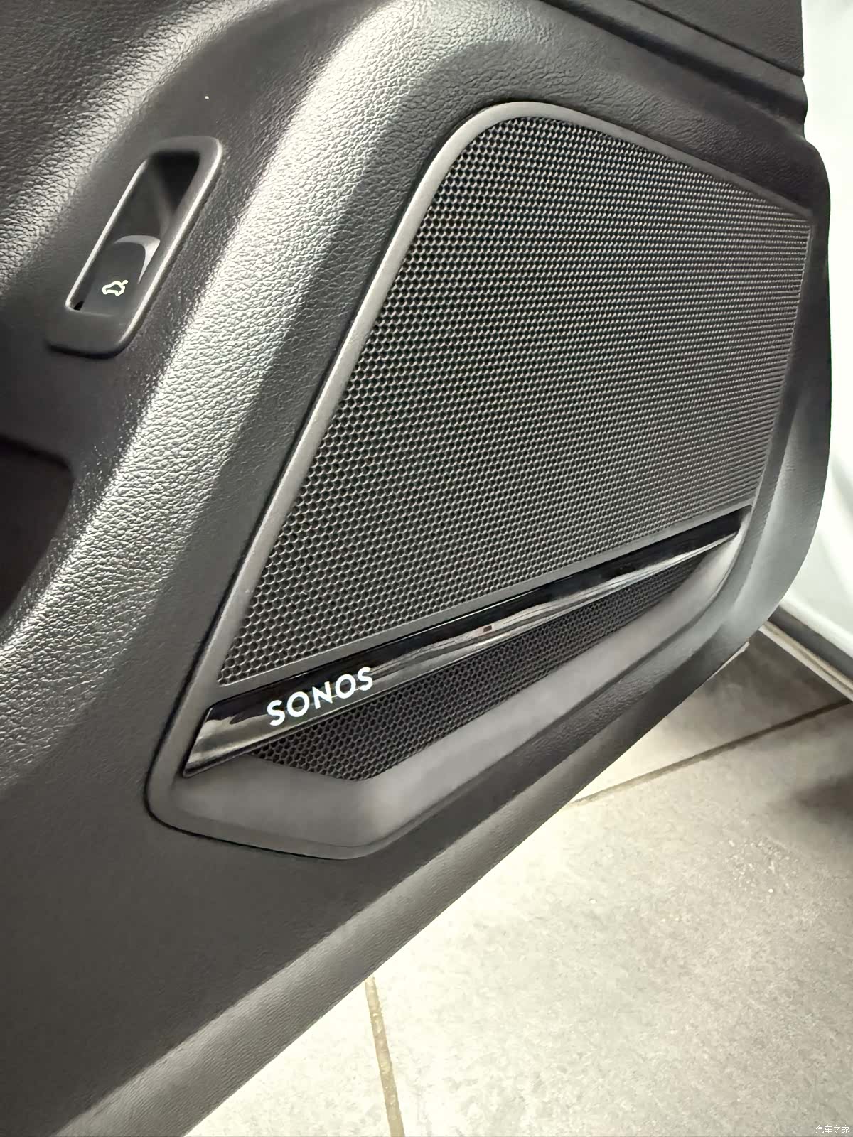 Audi Q2L, 2022 23