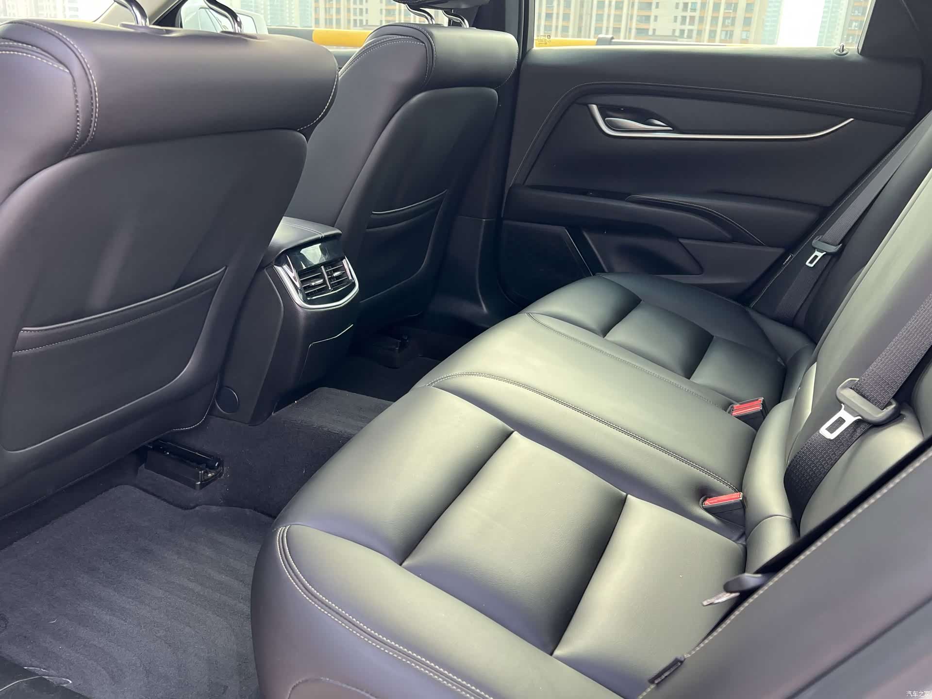 Cadillac XTS, 2018 15