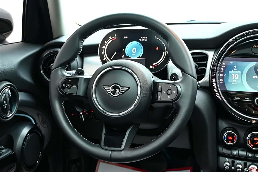 Mini Cooper, 2022 18