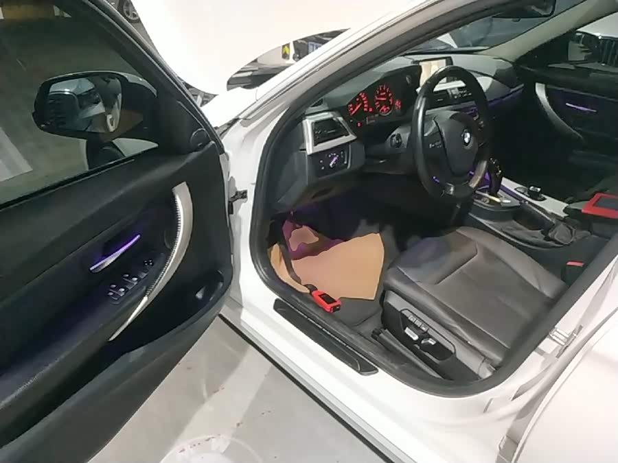 BMW 3 Series 2015, фото 15