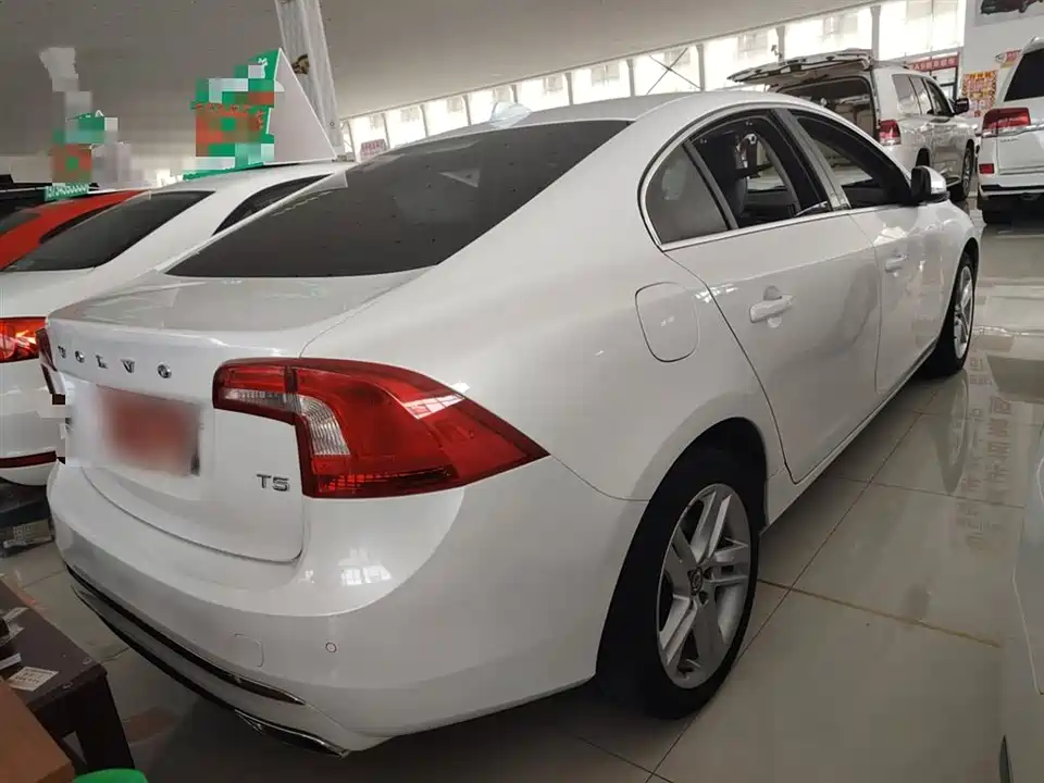 Volvo S60