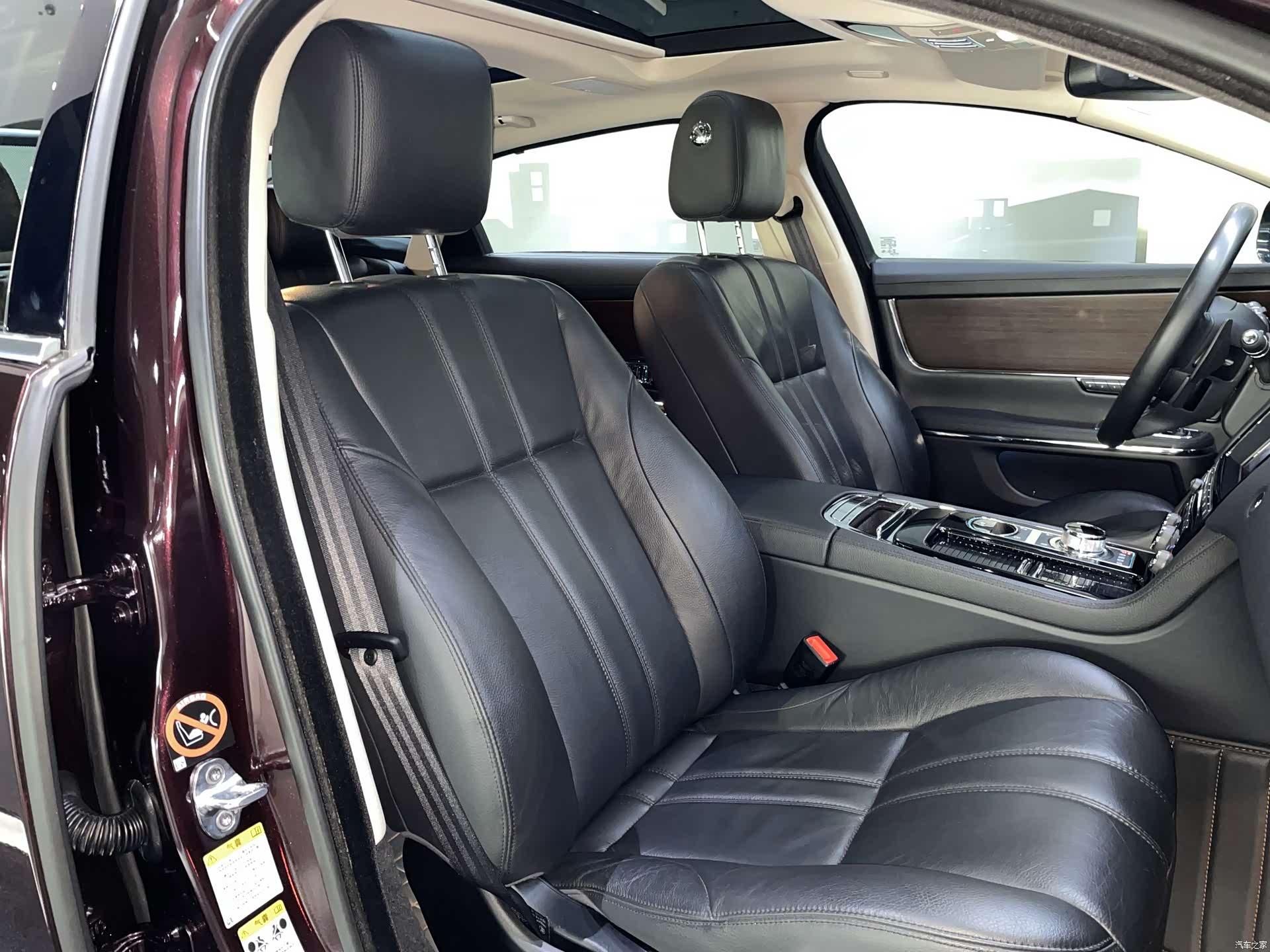 Jaguar XJ, 2017 15