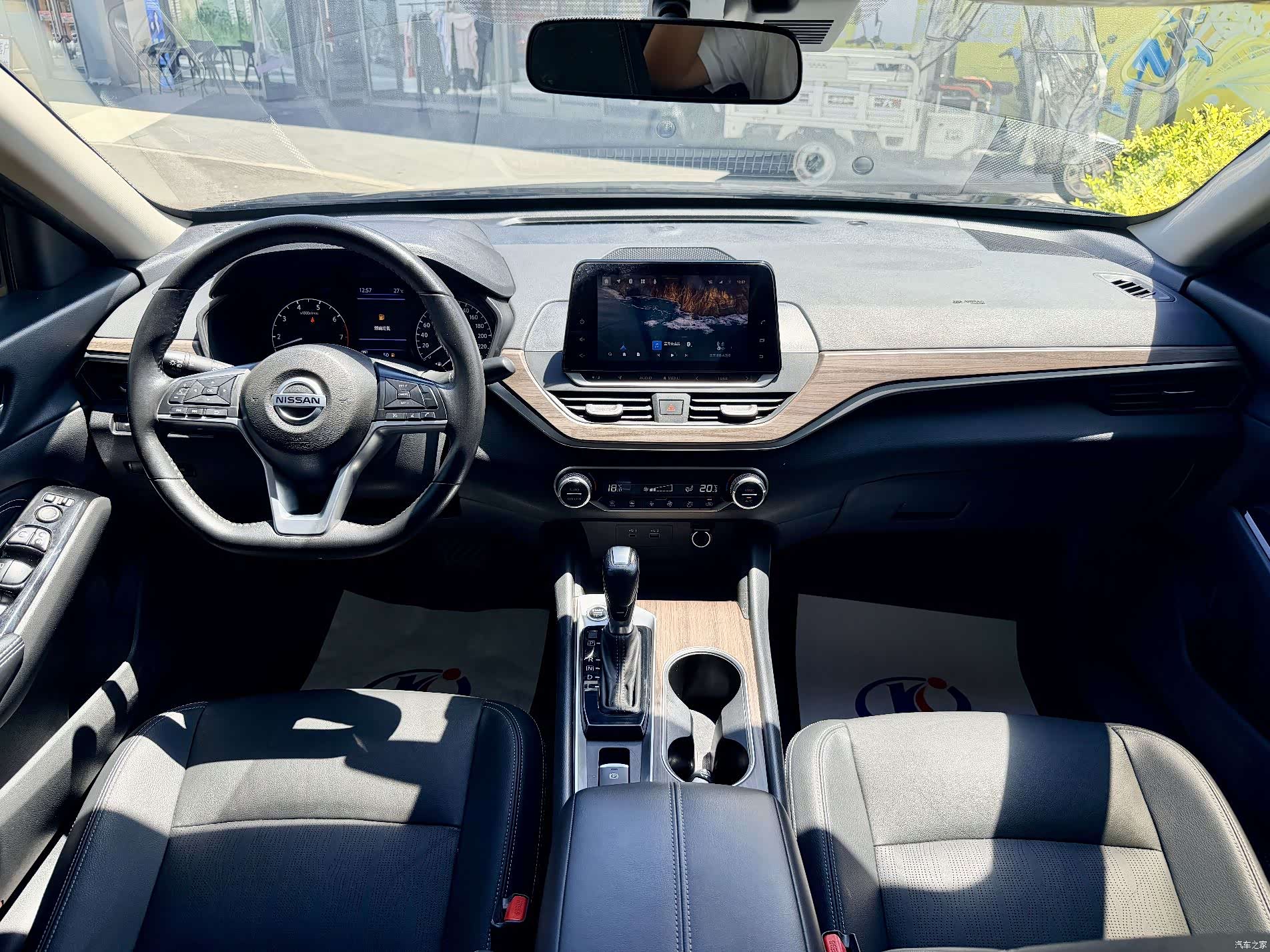 Nissan Teana, 2022 11