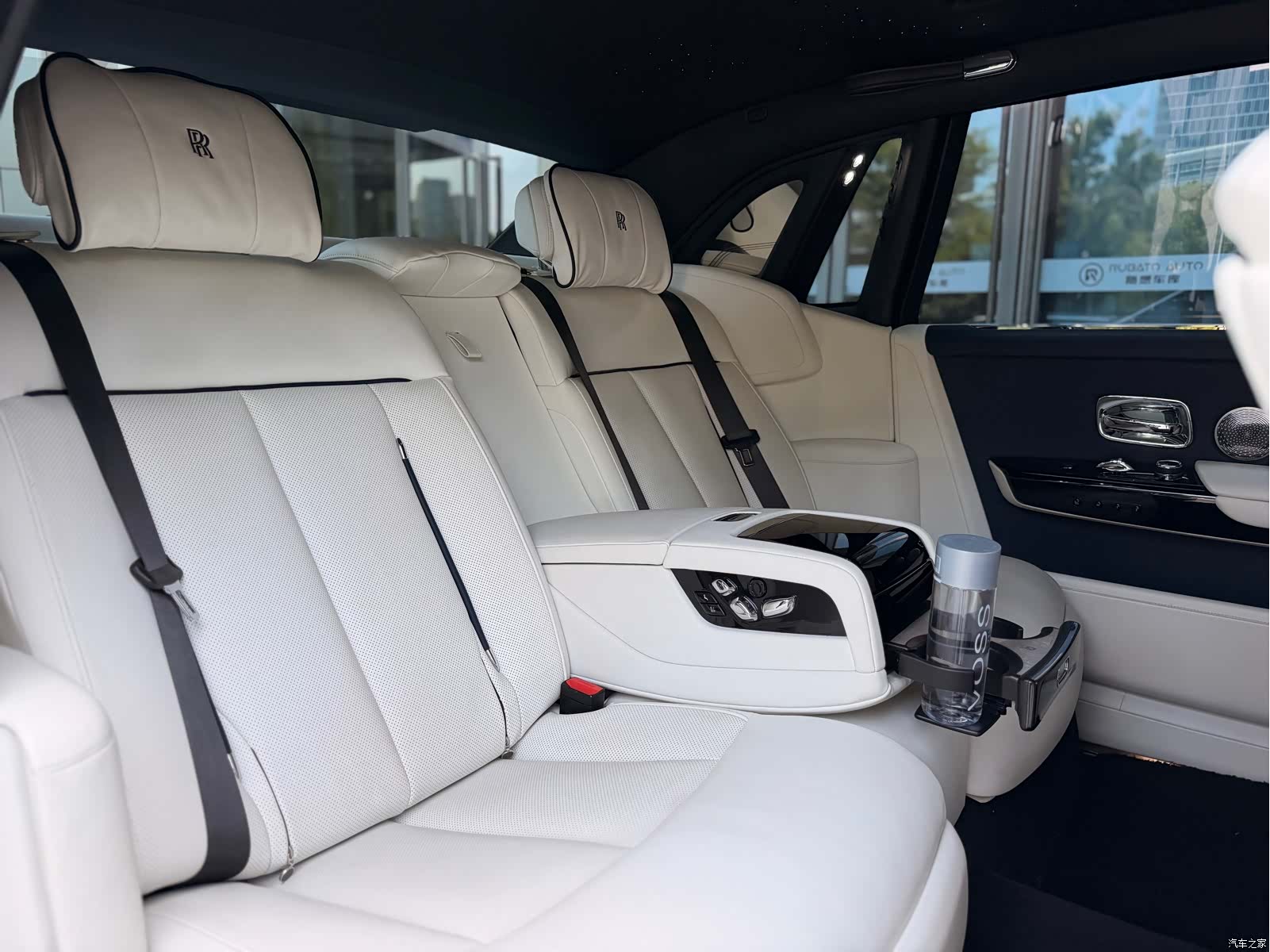Rolls-Royce Phantom, 2020 21
