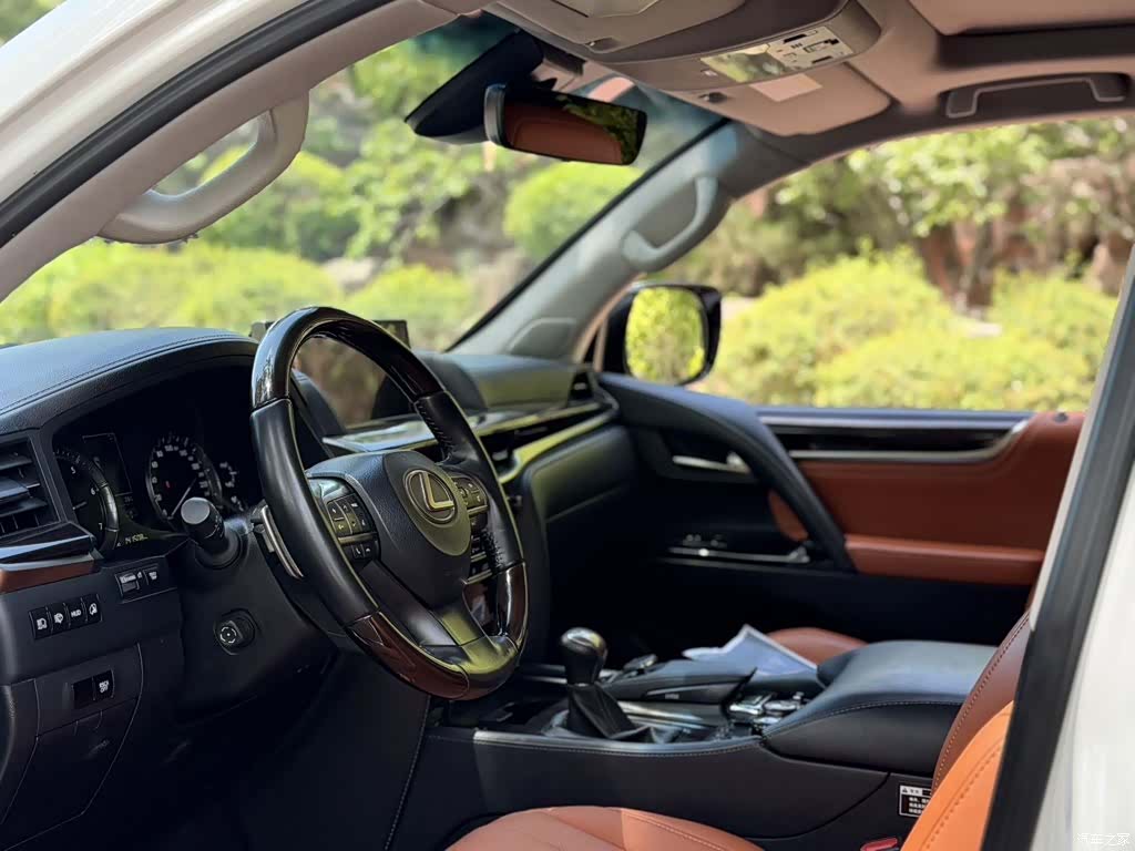 Lexus LX, 2016 6