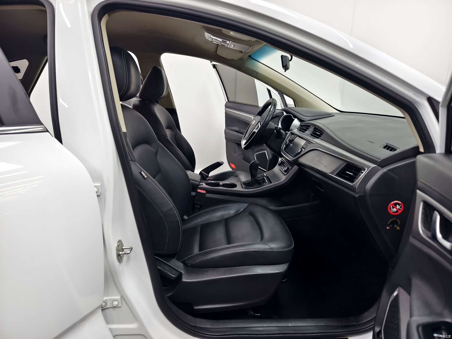 Geely Emgrand, 2017 13
