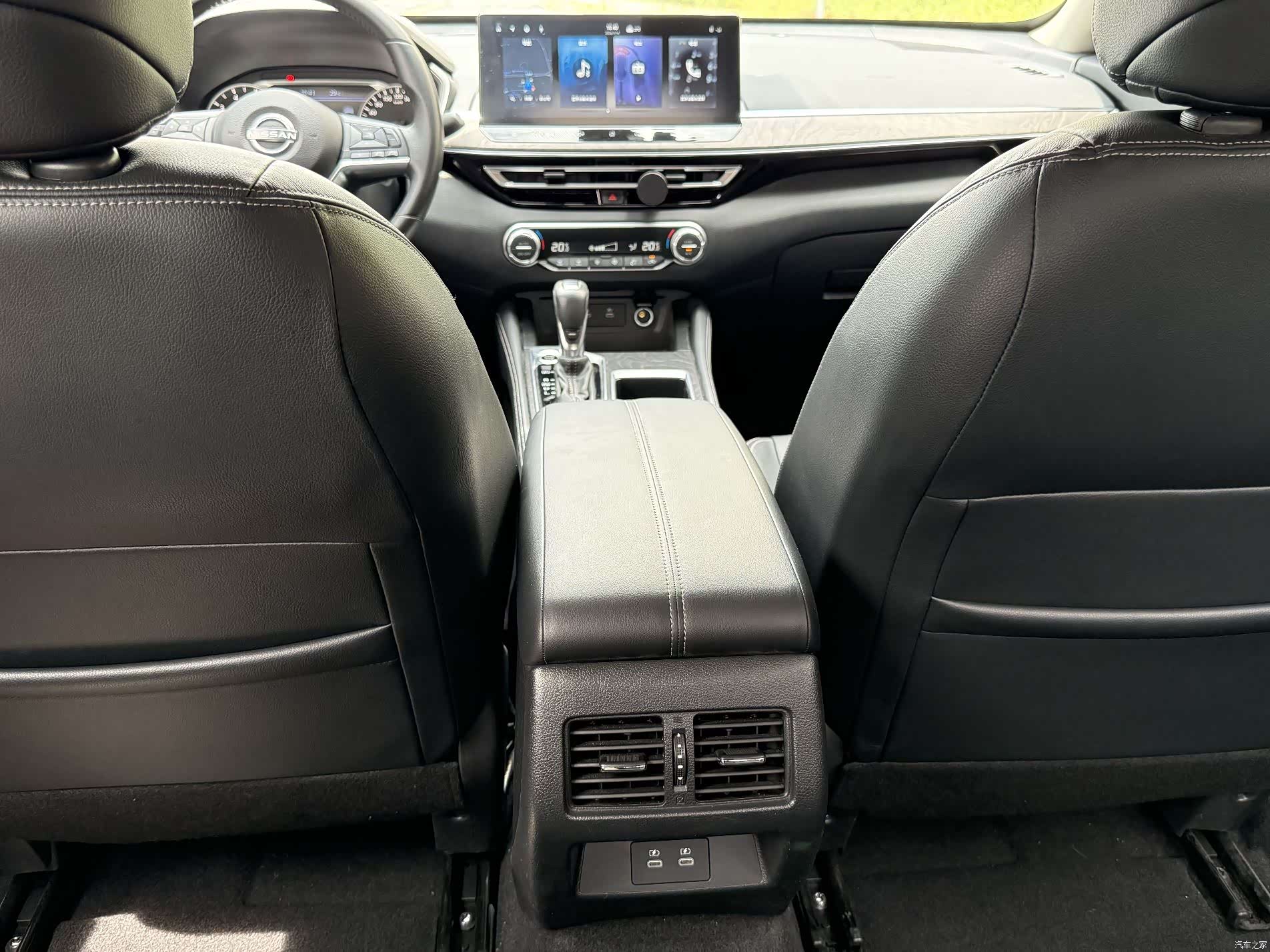 Nissan Teana, 2023 15