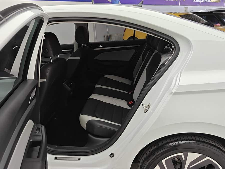Volkswagen Bora 2023, фото 11
