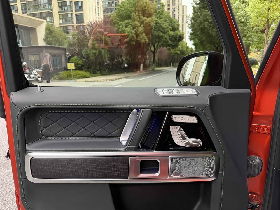 Mercedes-Benz G-class