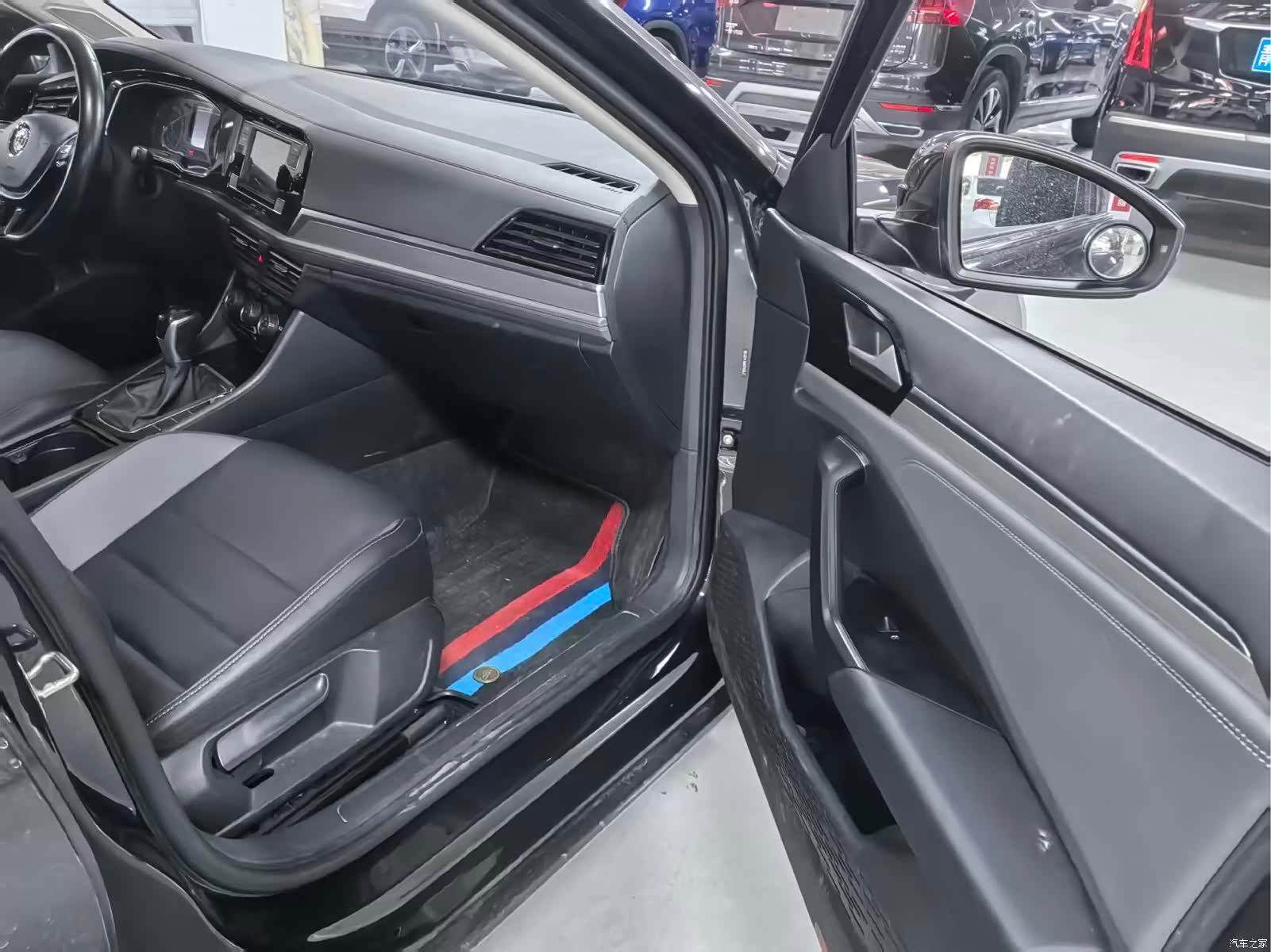 Volkswagen Sagitar, 2020 14
