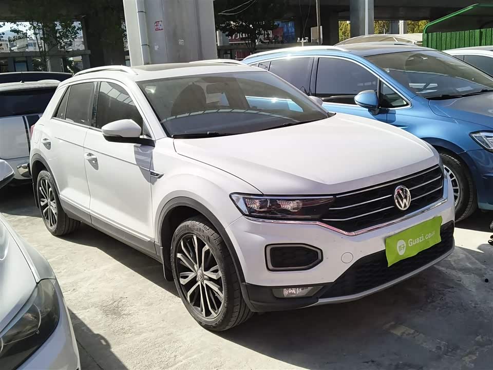 Volkswagen T-ROC exploring Songs
