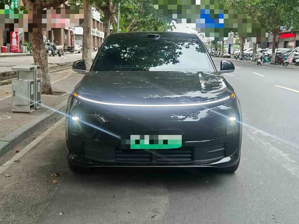 Li Auto Ideal L6