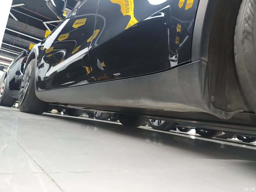 Tesla Model Y, 2024 21