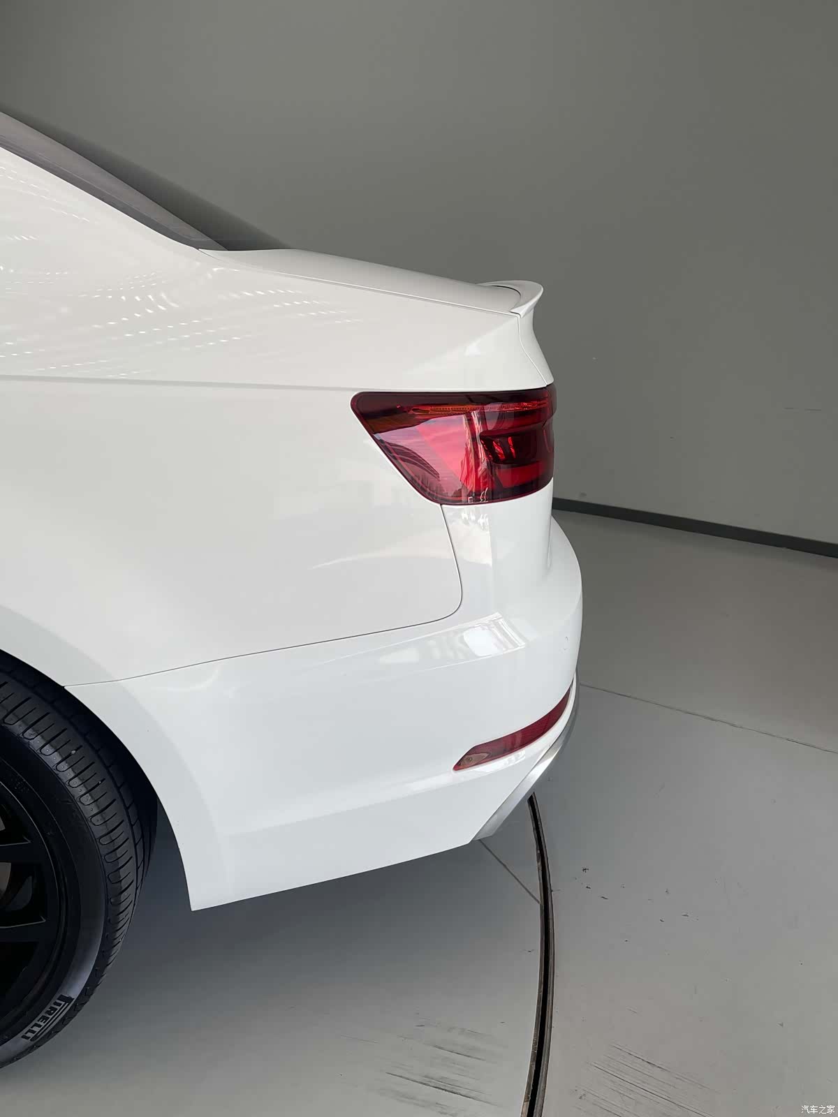 Audi A4L, 2019 10