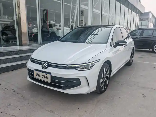 Volkswagen Golf 2025 — купить из Китая под заказ