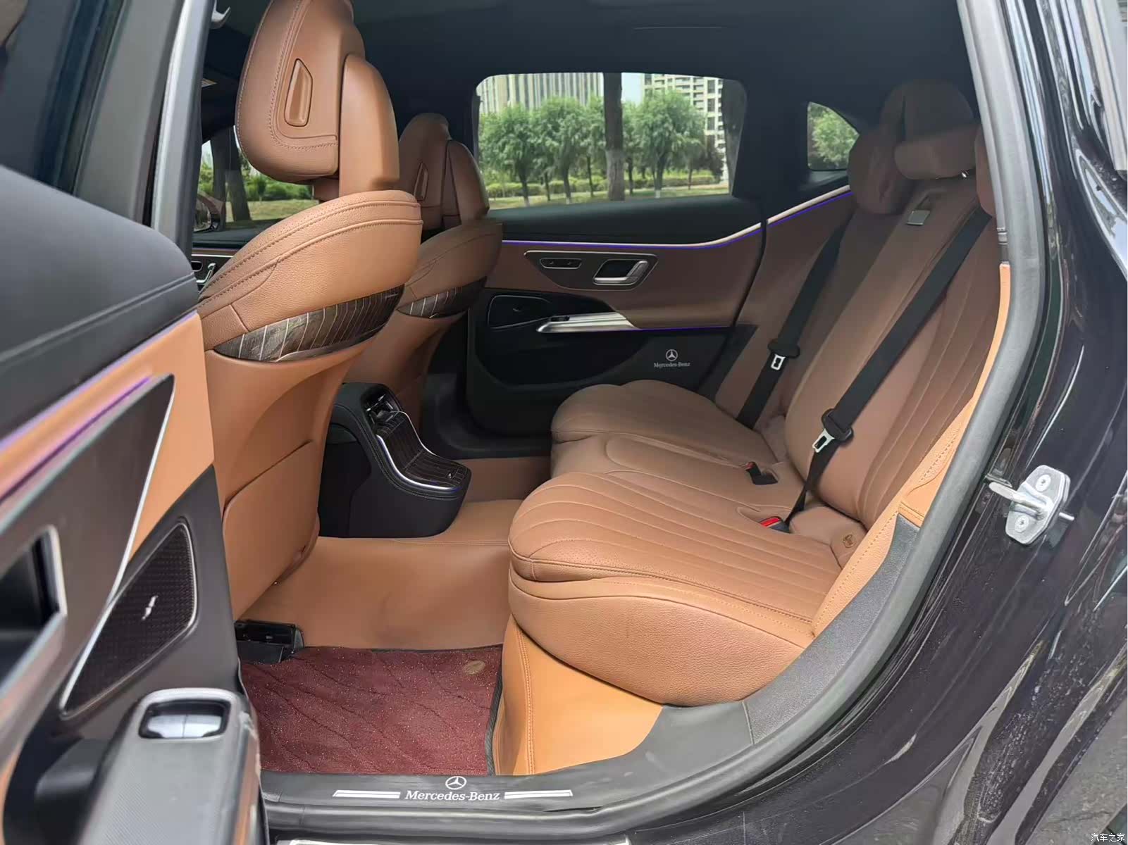 Mercedes-Benz E-Class, 2024 все фото