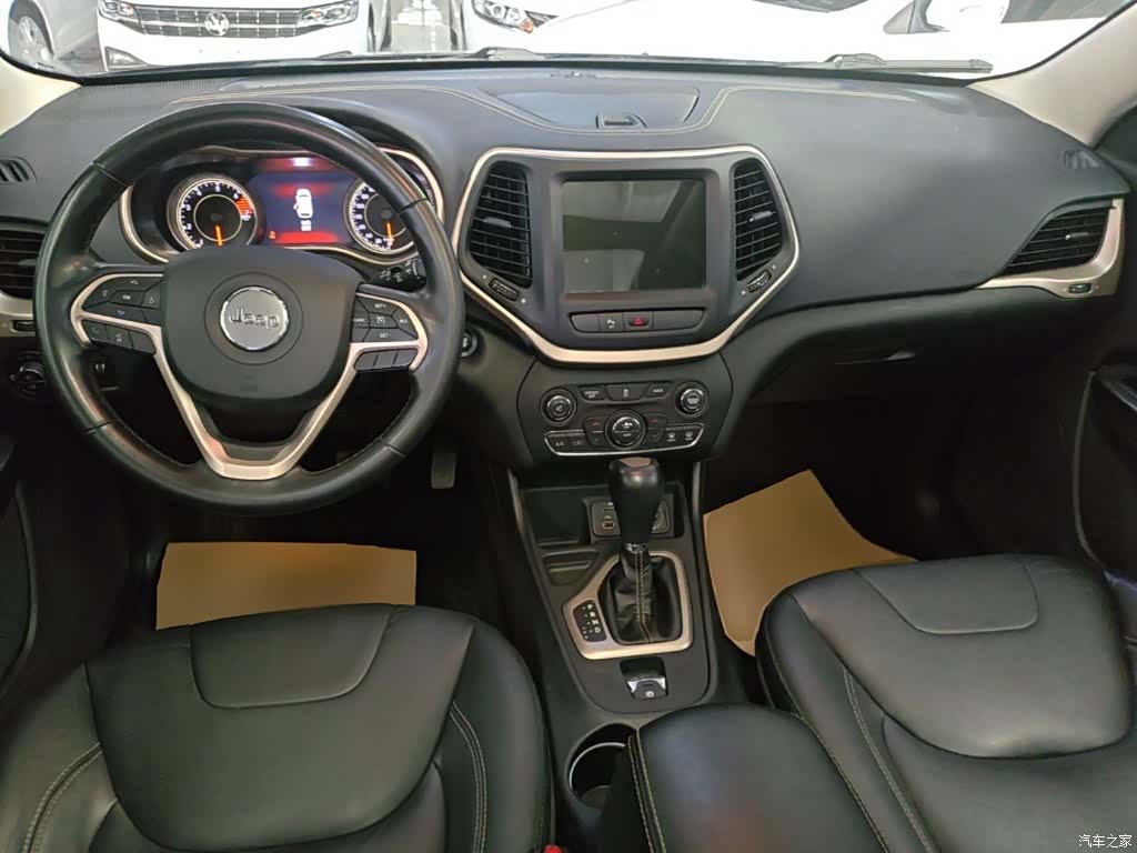 Jeep Cherokee, 2017 10