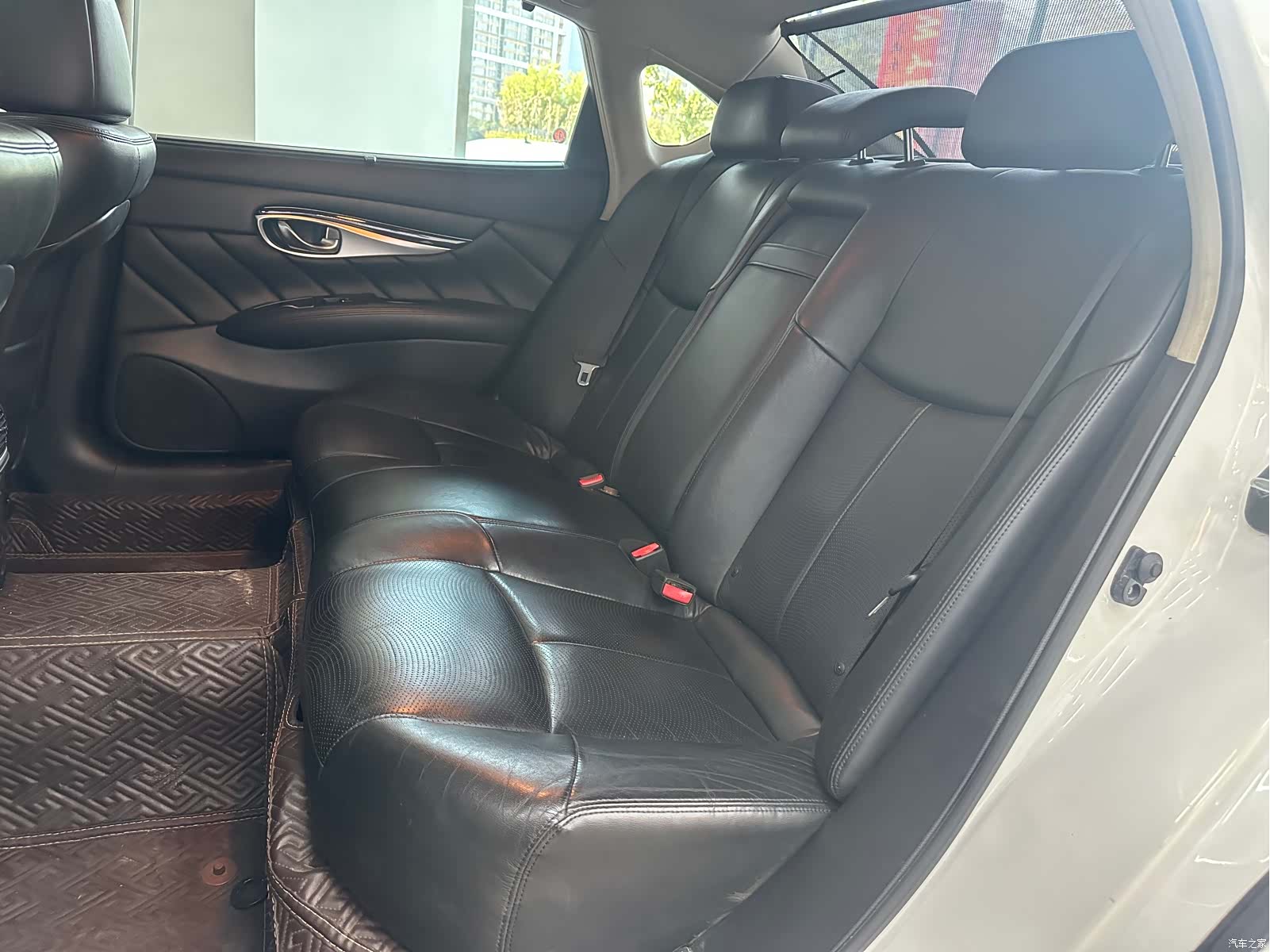 Infiniti Q70, 2015 19