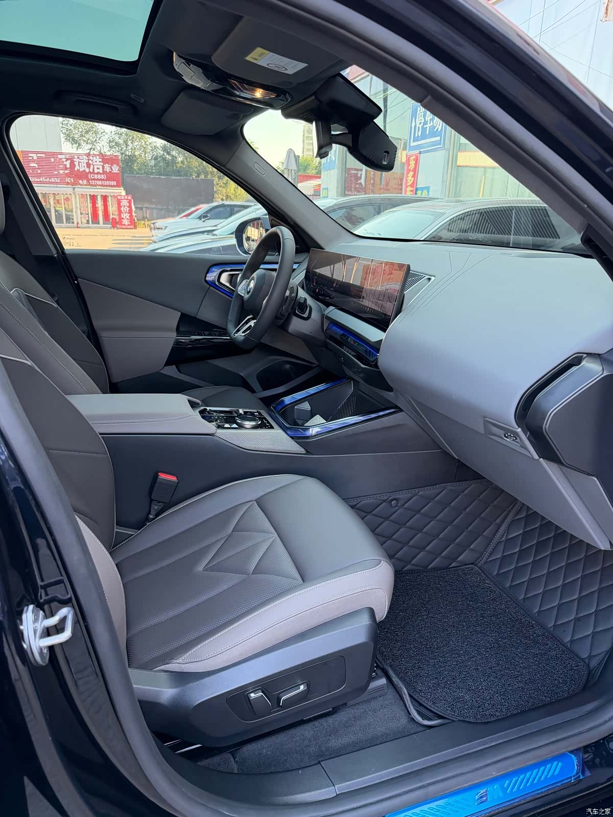 BMW X3, 2025 все фото