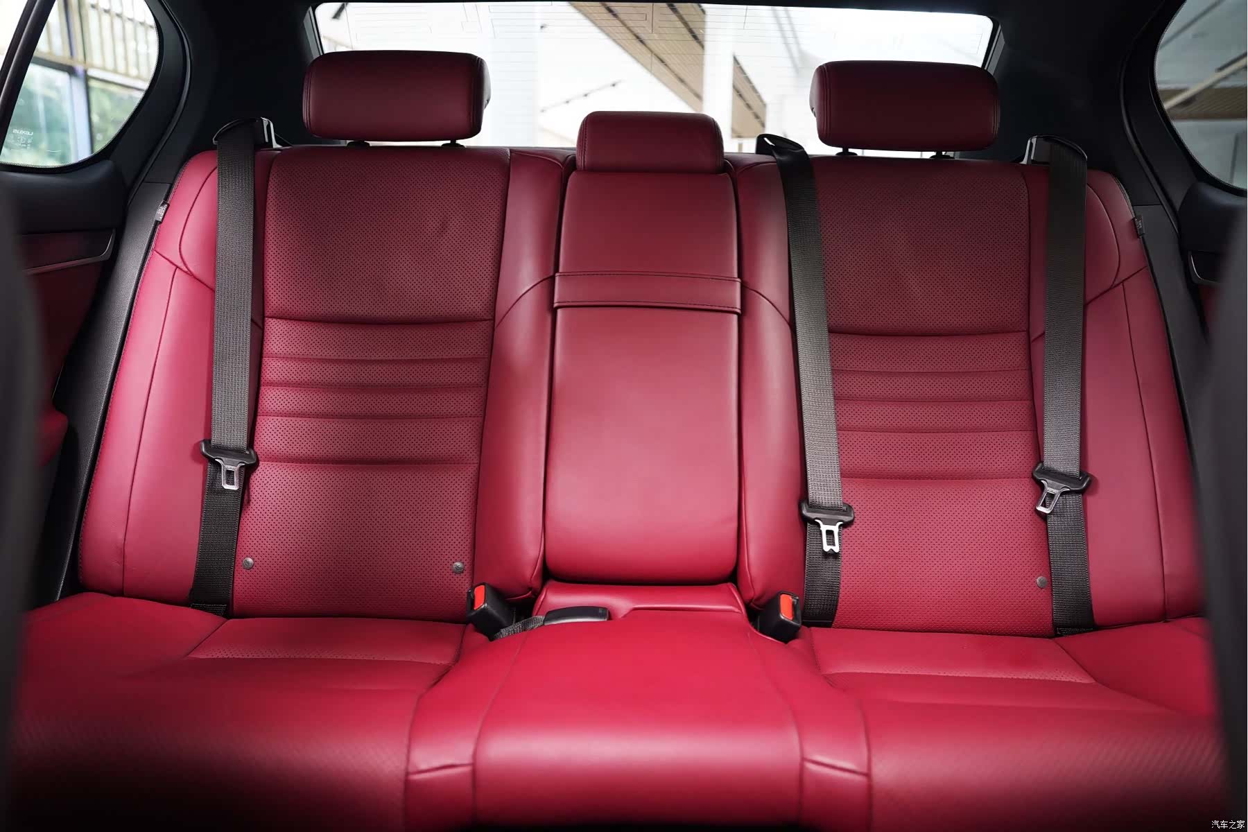 Lexus GS, 2017 11