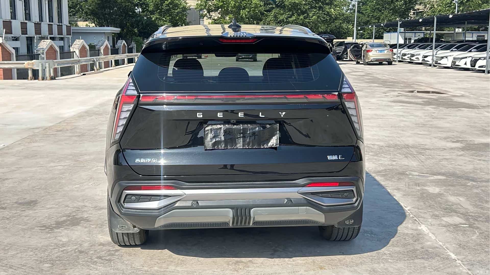 Geely Boyue, 2025 11