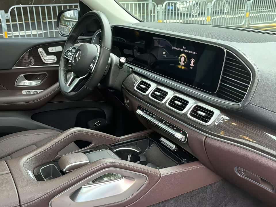 Mercedes-Benz GLE Mercedes-Benz GLE
