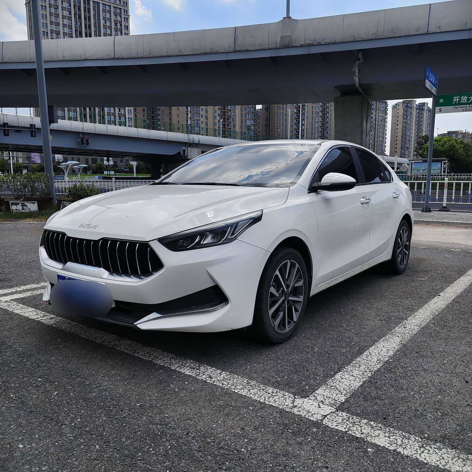 Kia K3, 2022 1