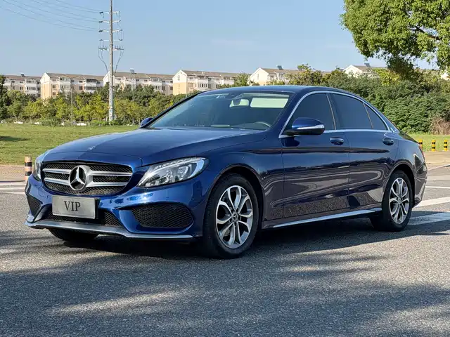 Mercedes-Benz C-Class 2018 — купить из Китая под заказ