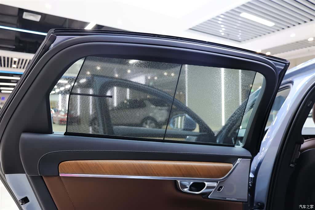 Volvo S90, 2019 32