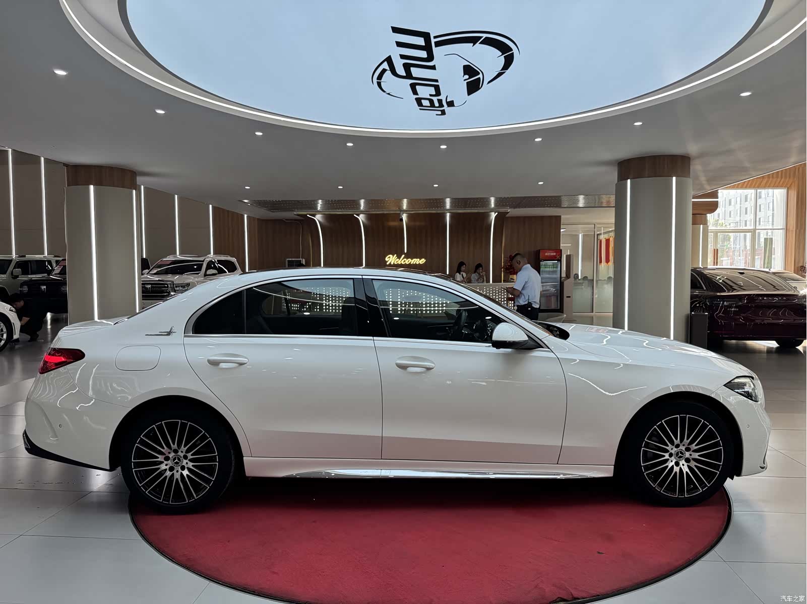 Mercedes-Benz C-Class, 2023 4