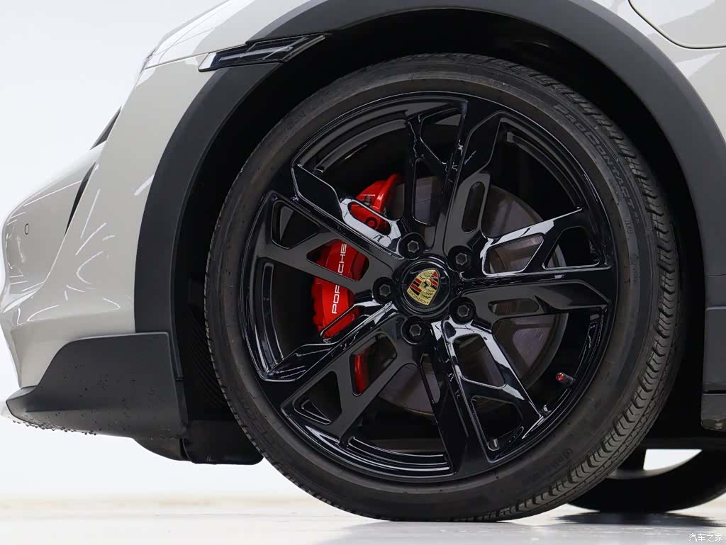 Porsche Taycan, 2023 35