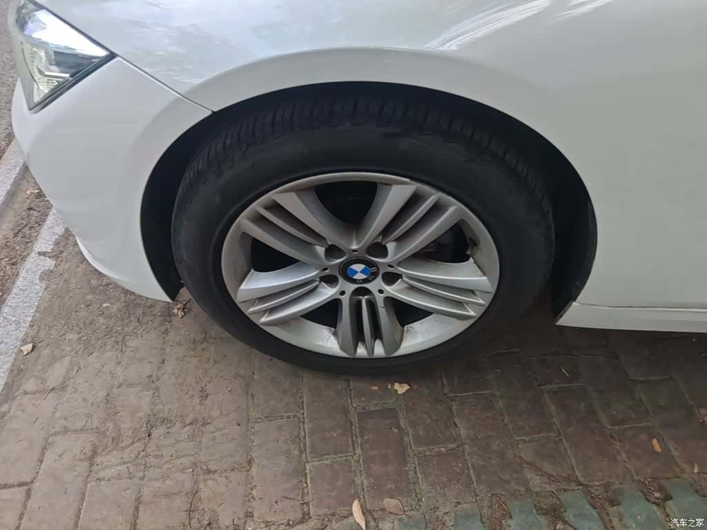 BMW 3 Series, 2016 23