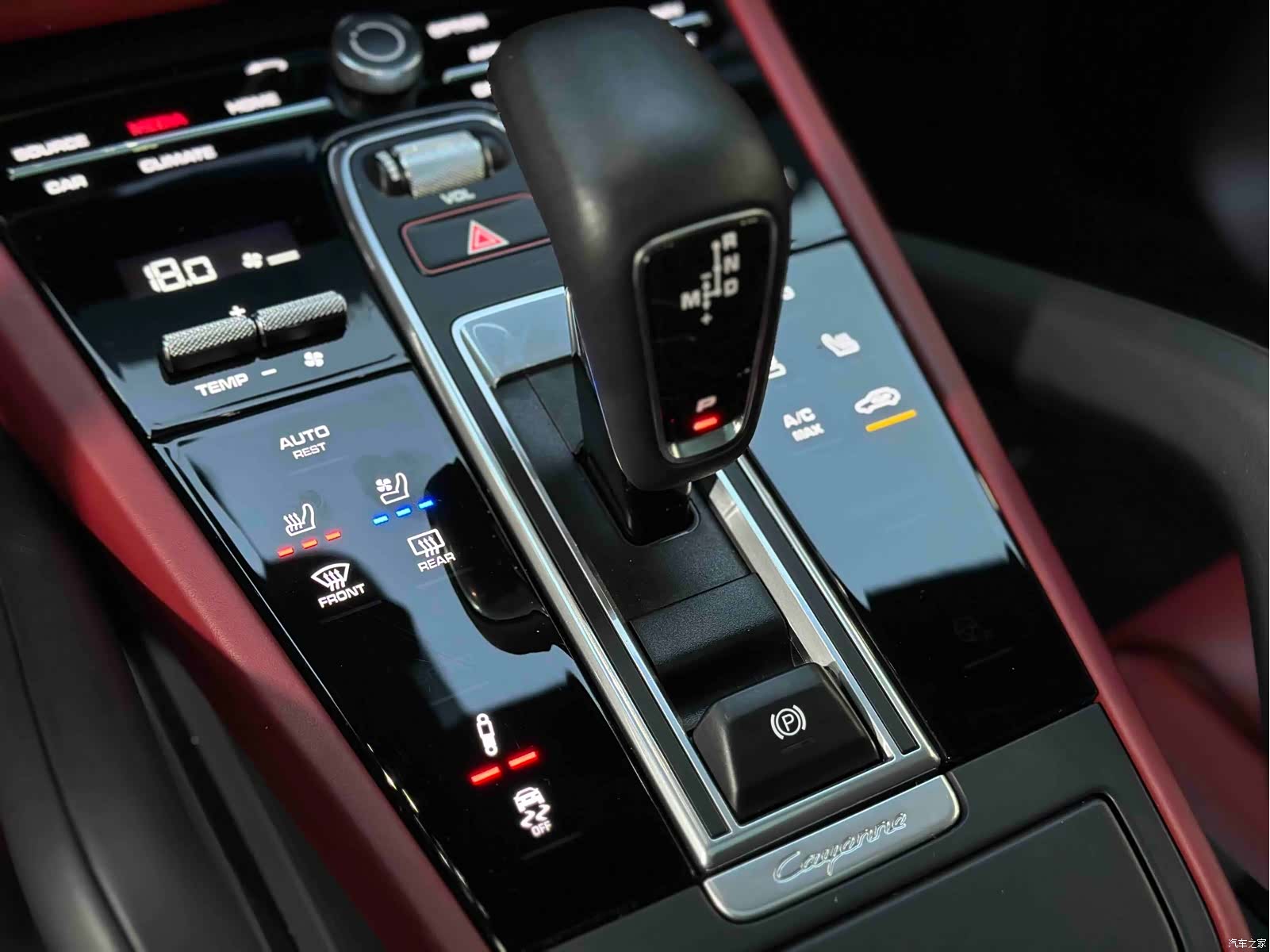 Porsche Cayenne, 2023 24