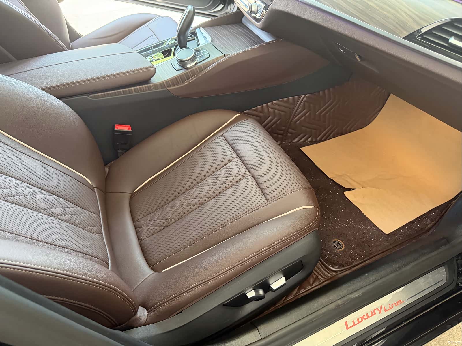 BMW 5 Series, 2021 11