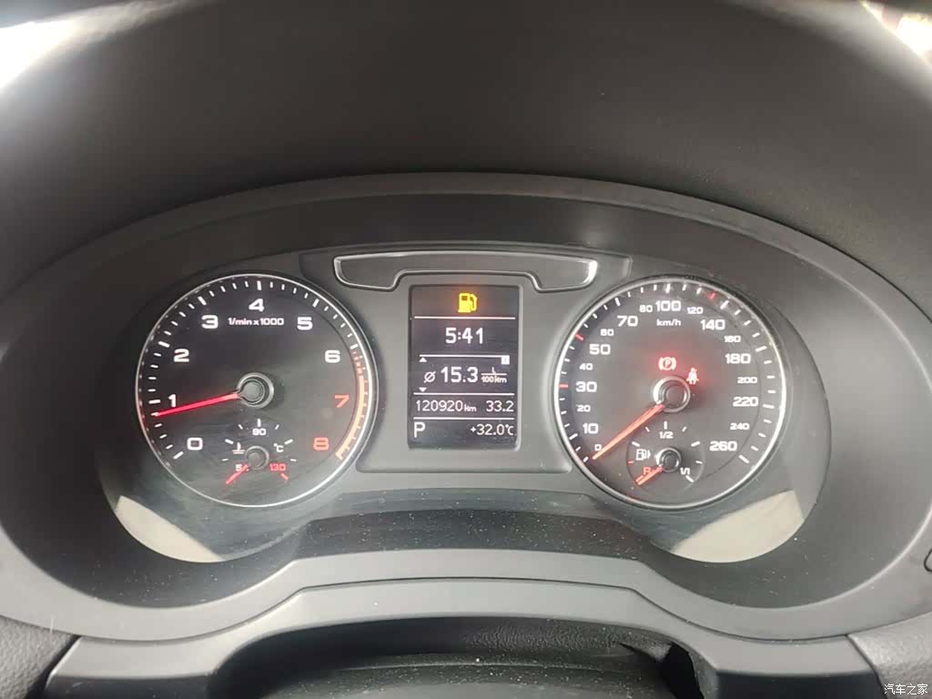 Audi Q3, 2019 12