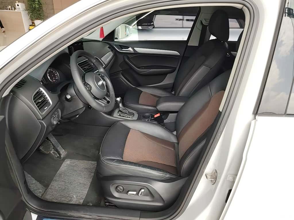 Audi Q3, 2019 15