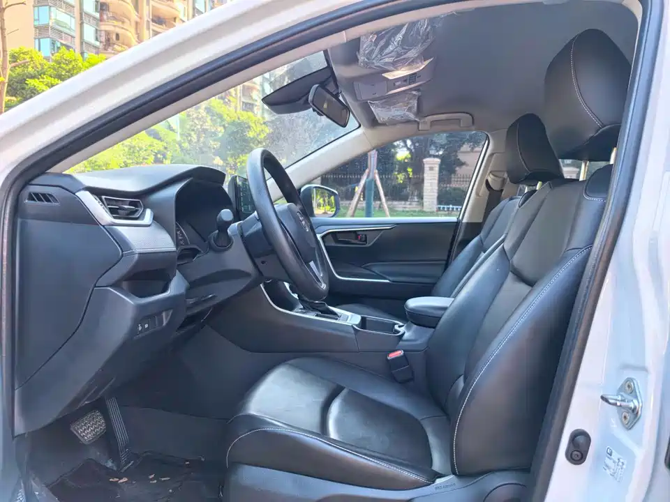 Toyota RAV4 Rongfang