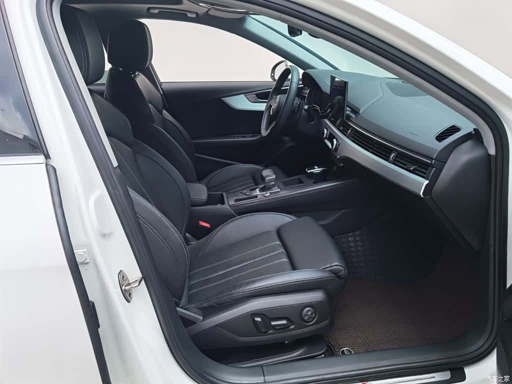 Audi A4L, 2021 22