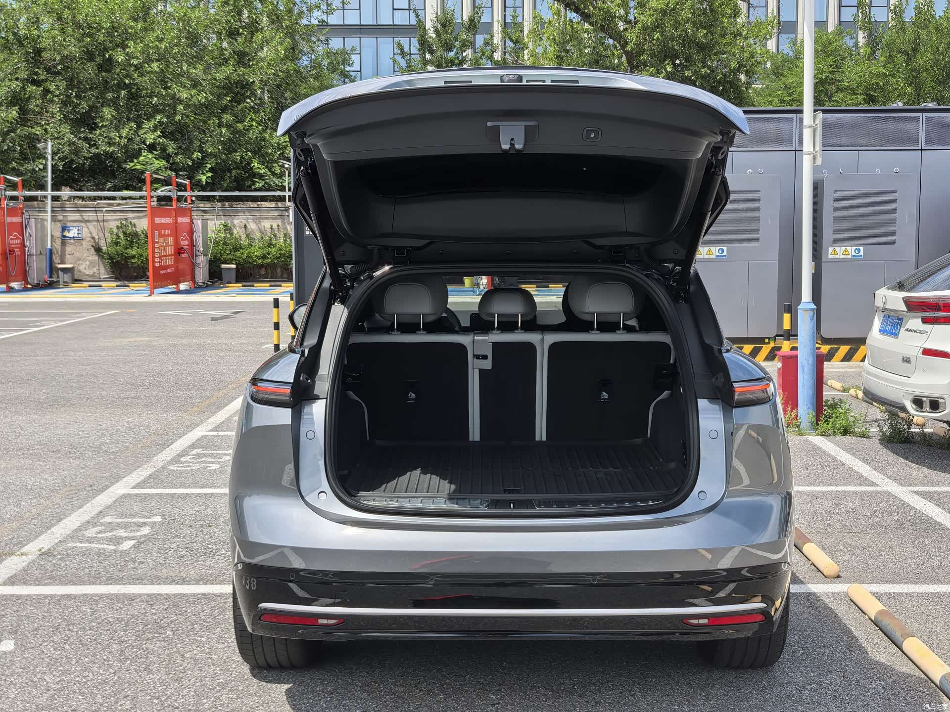 NIO ES6, 2025 9