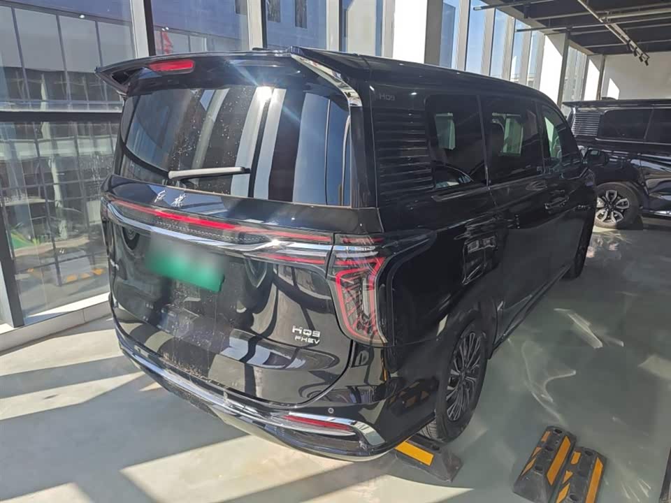 Hongqi HQ9 PHEV