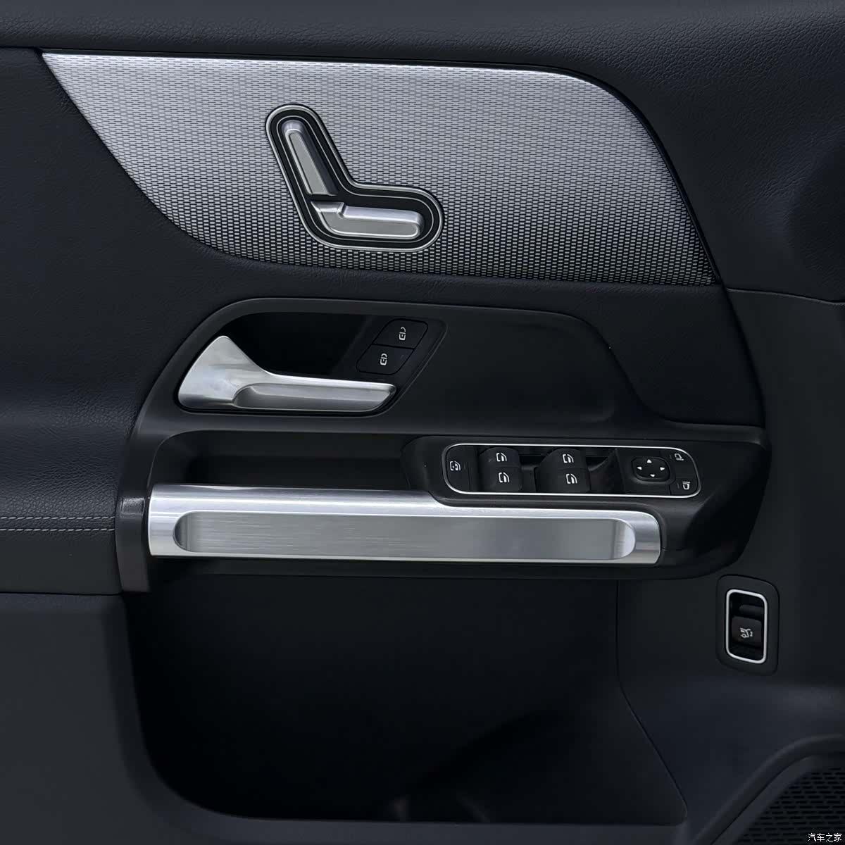 Mercedes-Benz GLB, 2021 11