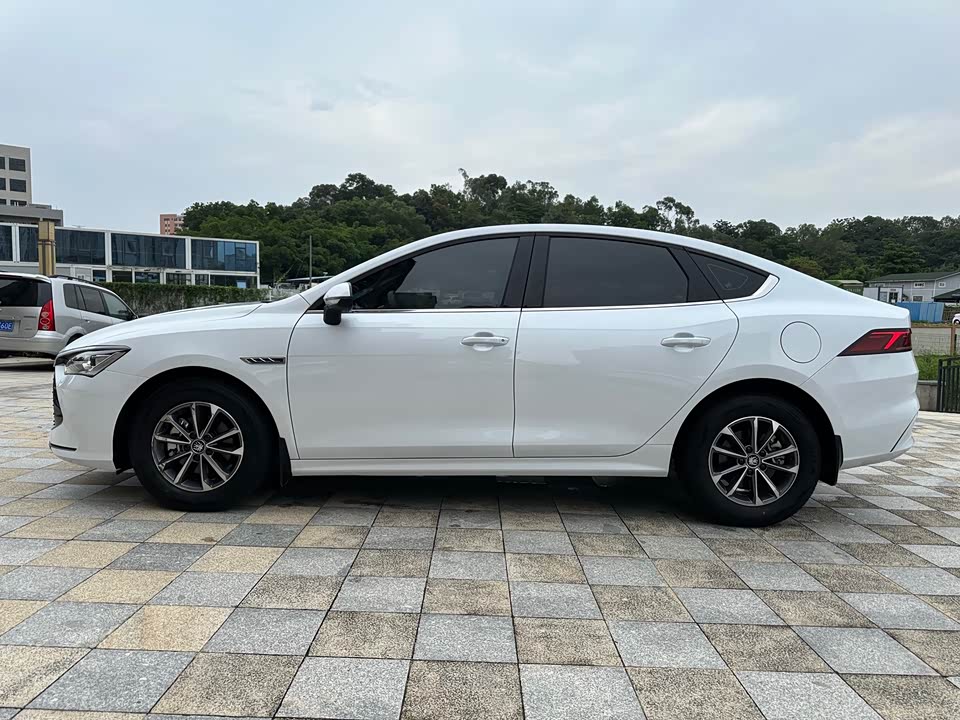 BYD Qin Yuan