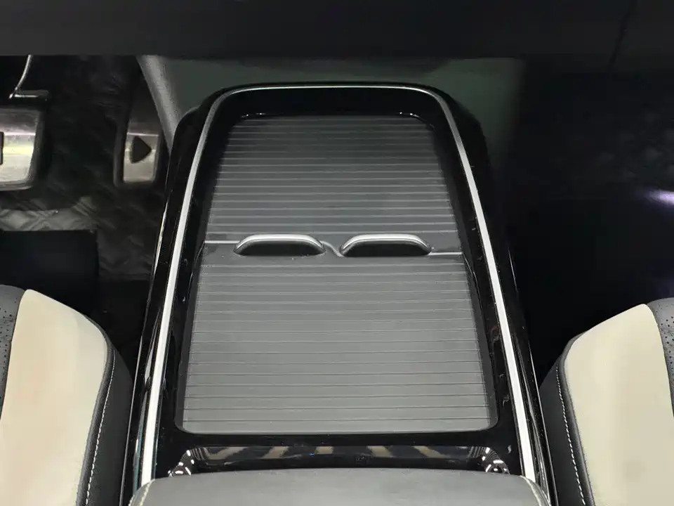 Volkswagen ID.6 CROZZ