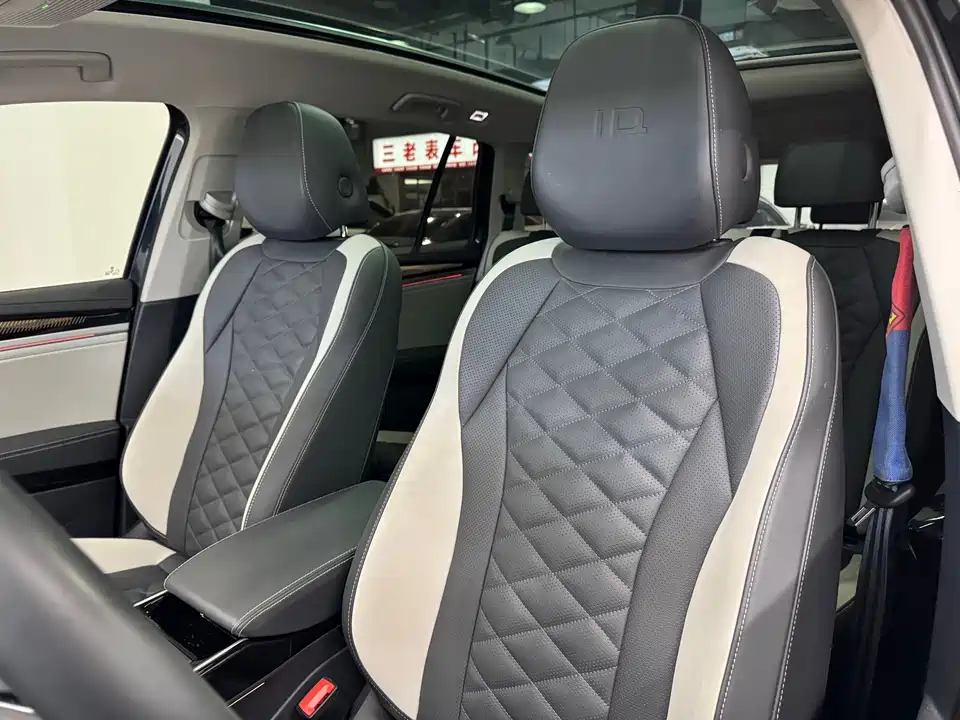 Volkswagen ID.6 CROZZ